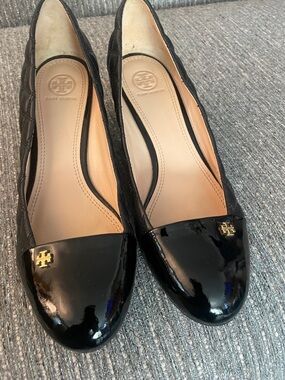 Tory Burch Black Patent Quilted Ballet Flats with Gold Logo